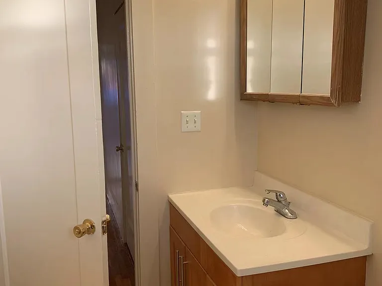1522 Oxford St #1522 — Photo 11