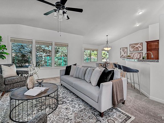 5th image of 6029 N Taylor Creek Ln