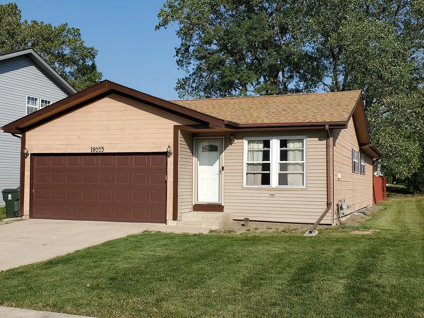 18225 Idlewild Dr photo 1