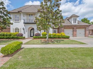 109 Brookshire Gardens Dr, Lafayette, LA 70503