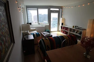 Rented by Space Marketing Shop