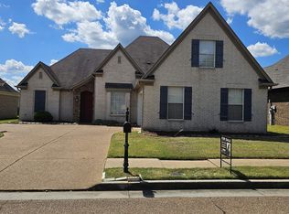 1755 Englehart St, Cordova, TN 38016