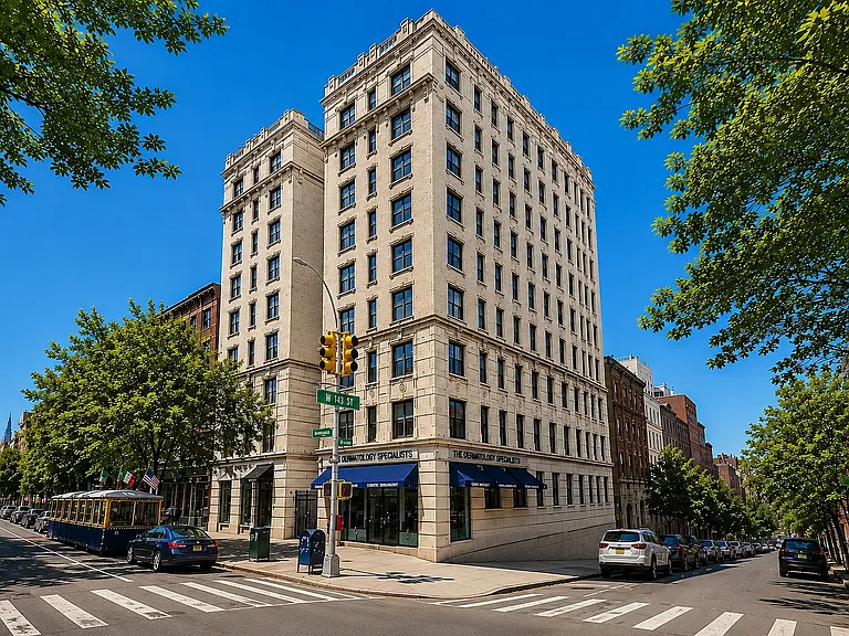 3489 Broadway #26 — Photo 8
