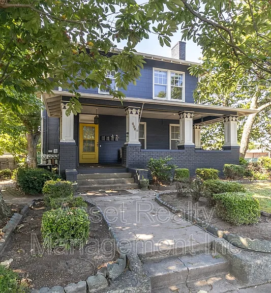 602 Caswell Ave #3 — Photo 2