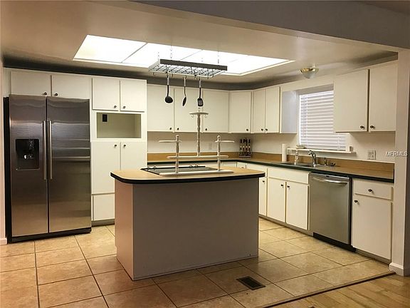 5th image of 2455 Corvilla Dr
