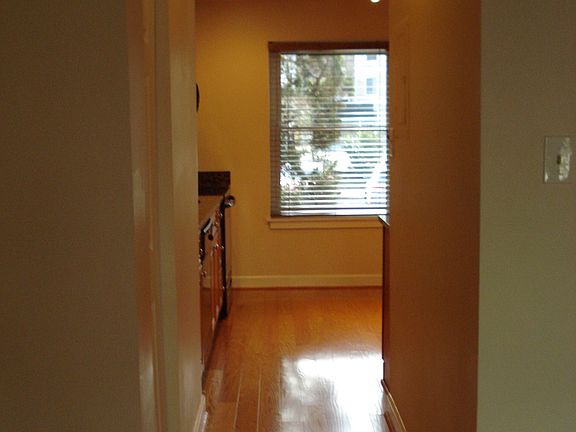 4th image of 9865 Bristol Square Ln