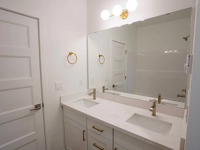 1331 Lenore Dr #B — Photo 9