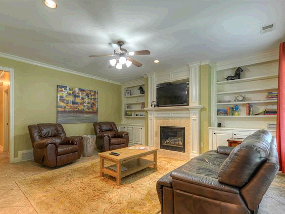 5th image of 1068 Smoky Oaks Ln