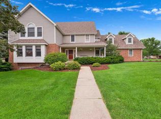 7194 Robinswood St, Rockford, IL
