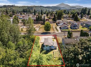 300 Cascade Ave, Granite Falls, WA