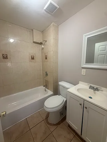 62 S 13th St #2B Photo 1
