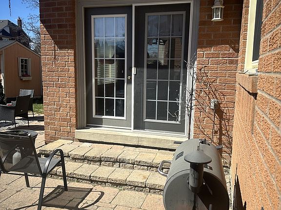 5th image of 102 Snowcap Rd