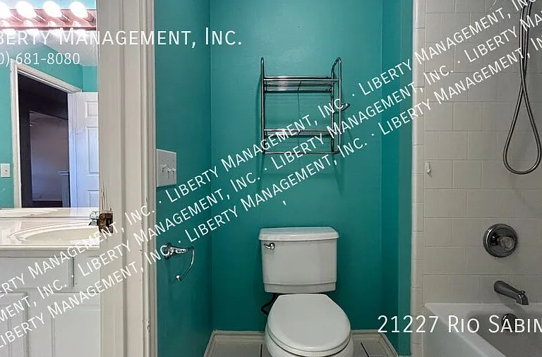 21227 Rio Sabinal — Photo 42