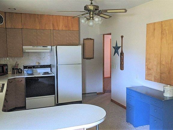 3rd image of 611 Caldwell St