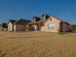 195 Oakridge Dr, Choctaw, OK 73020