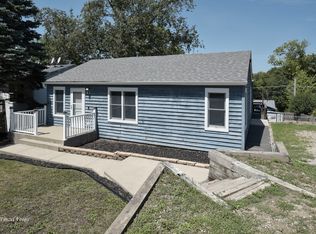 8906 Woody Trl, Wonder Lake, IL 60097