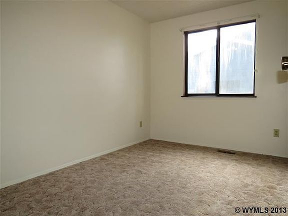 5th image of 408 Peak Dr