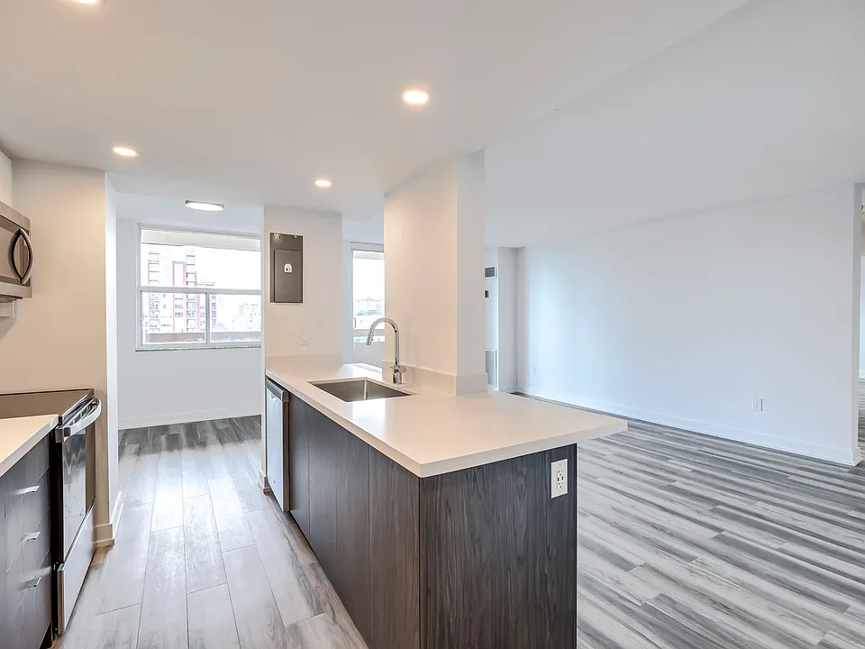 395 Martha St