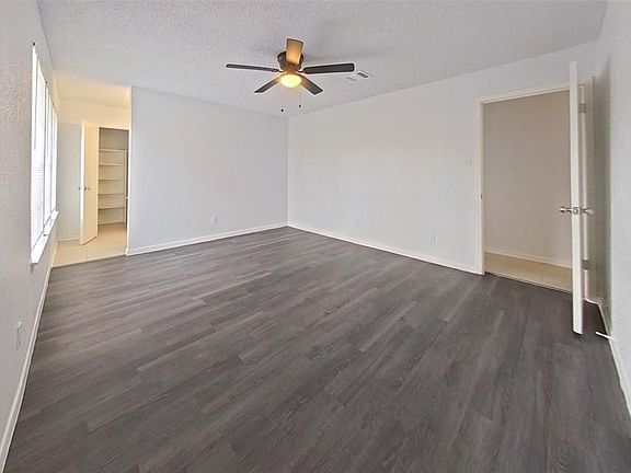 5th image of 7015 Castleview Ln