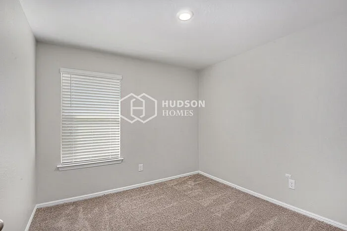 16441 Pembine Ln — Photo 11