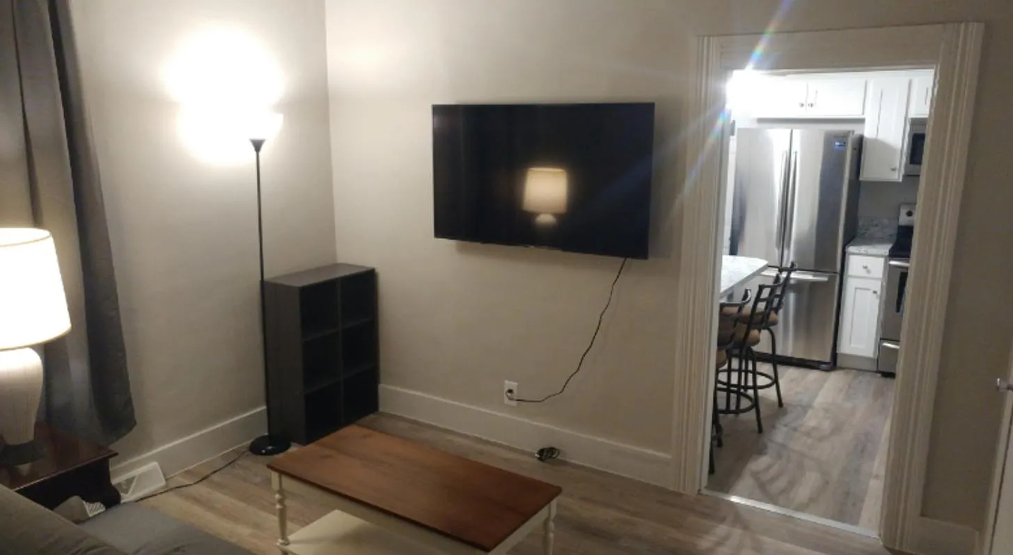 417 Hammond Ave — Photo 2