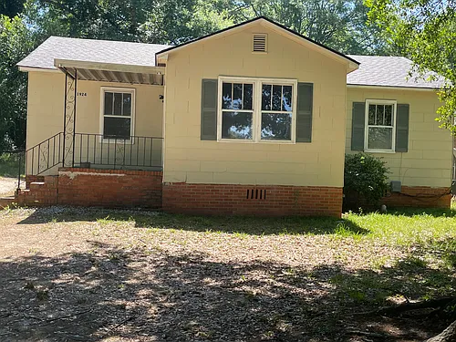 1924 Thomas Ln Photo 1