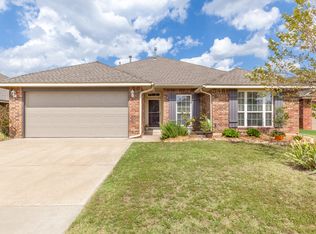 313 Bright Angel Trl, Edmond, OK 73003