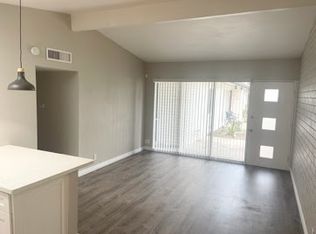 2620 N 46th St, Phoenix, AZ 85008