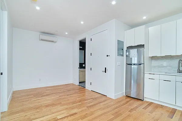 Rented by Keller Williams NYC | media 11