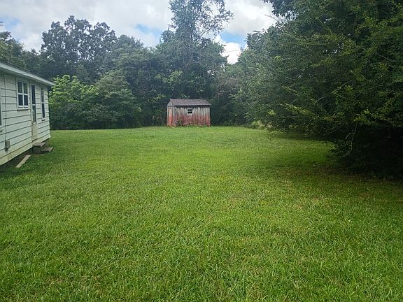 2nd image of 305 Marbury Rd
