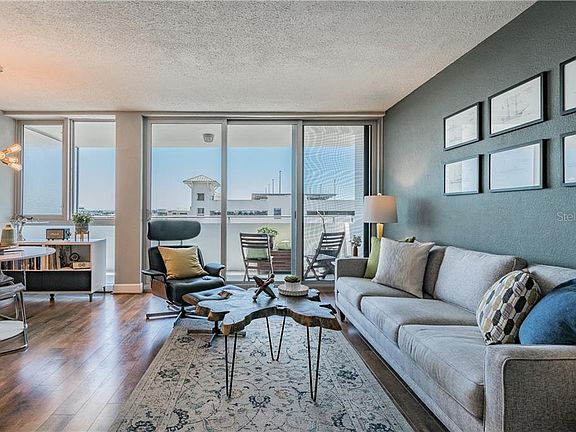 4th image of 470 3rd St S #713