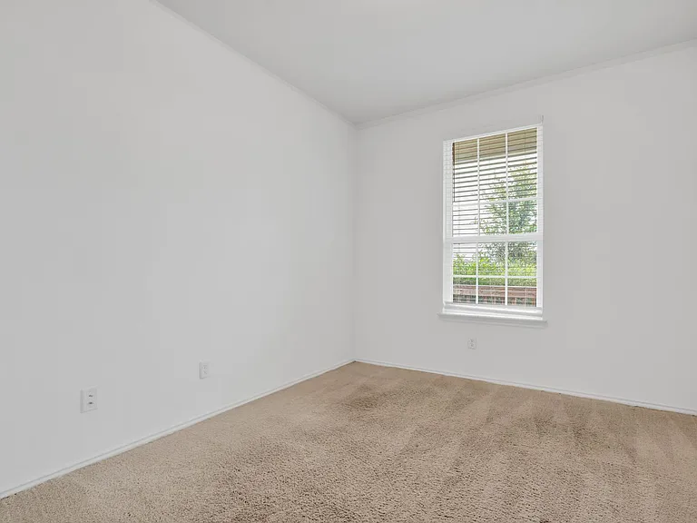 10310 Lady Bird — Photo 10