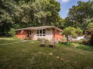 22 Pehr Ln, Cheshire, CT 06410