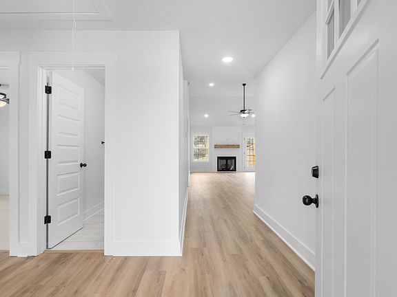 4th image of 205 Wade Hampton Ln Lot 7