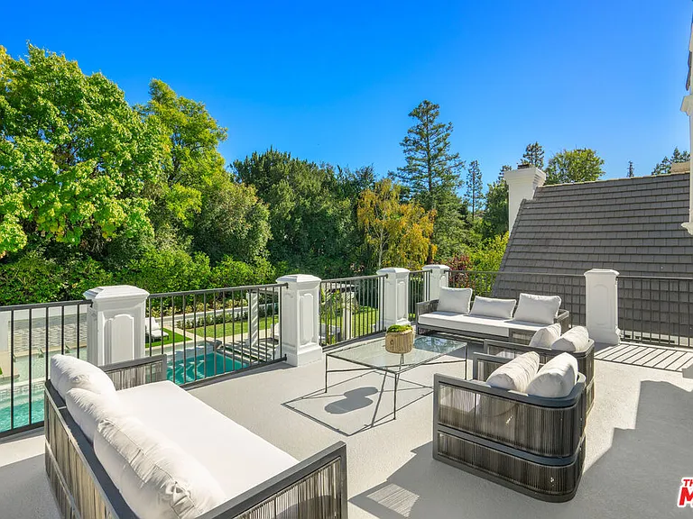 4608 Westchester Dr — Photo 25