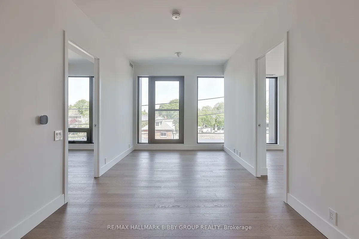 Building Photo - 1414 Bayview Ave #304