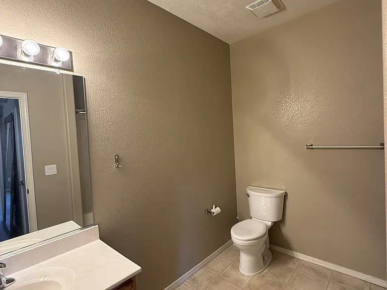 6800 Vista Del Norte Dr NE #925 — Photo 10