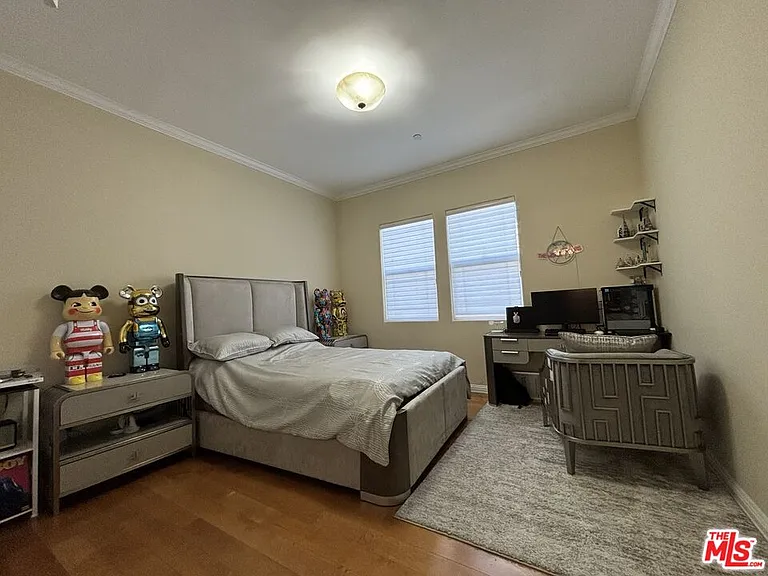 333 Milford St #302 — Photo 7