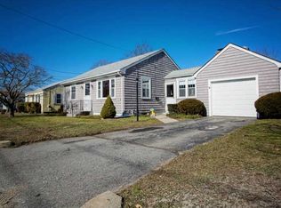 325 State St, Bristol, RI 02809