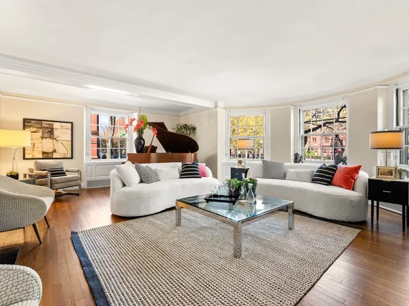 192 Commonwealth Ave APT 2, Boston, MA 02116