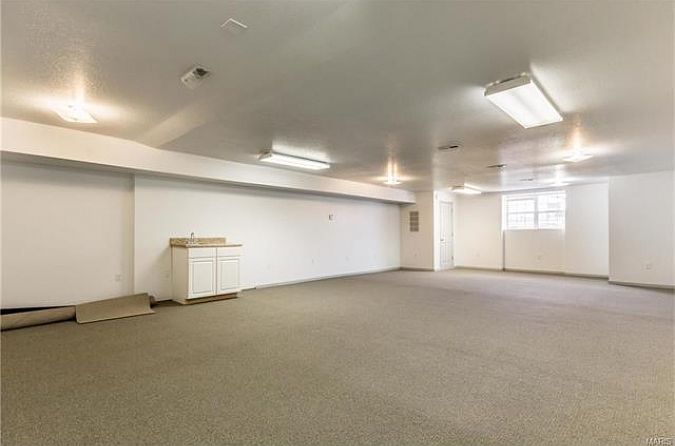 2nd image of 207 N Main St Ste 108