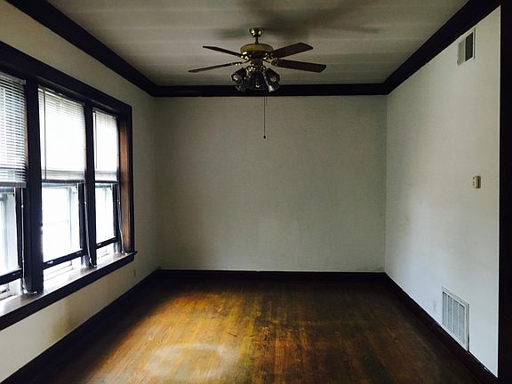 3rd image of 4718 N Hamilton Ave APT 3S