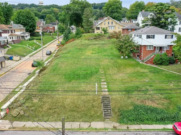 930 State Ave, Coraopolis, PA 15108