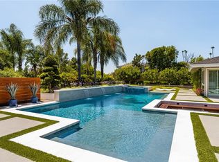 1852 Las Brisas Dr, Santa Ana, CA 92705