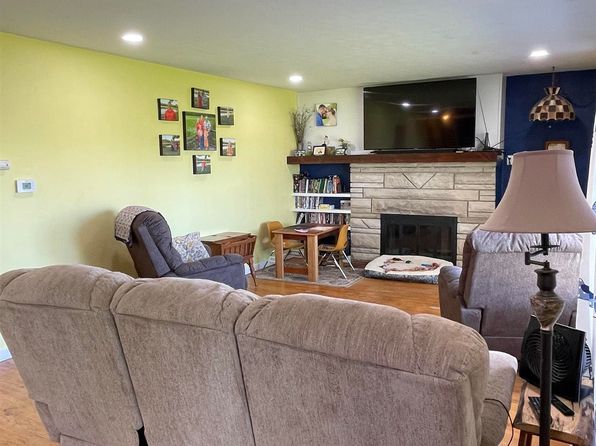 8468 Mayhew Rd, Fort Wayne, IN 46835