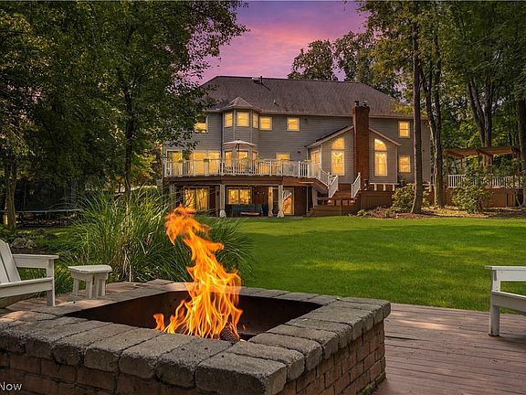 3rd image of 2537 Fox Cir