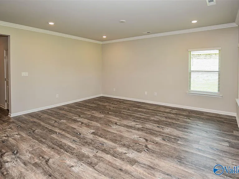 307 Ivyleaf Dr — Photo 5
