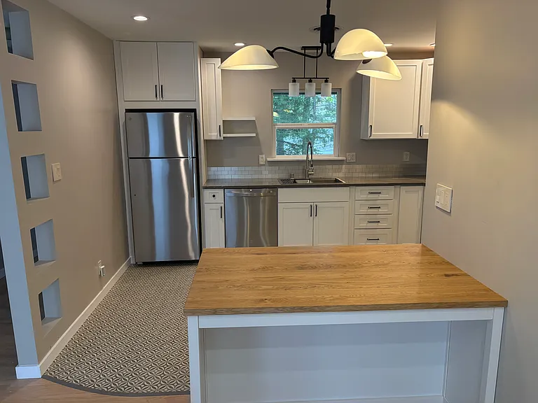 2300 Overlook Dr — Photo 4