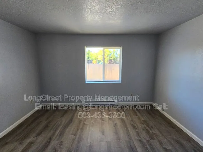 2830 SE Deborah Pl — Photo 16