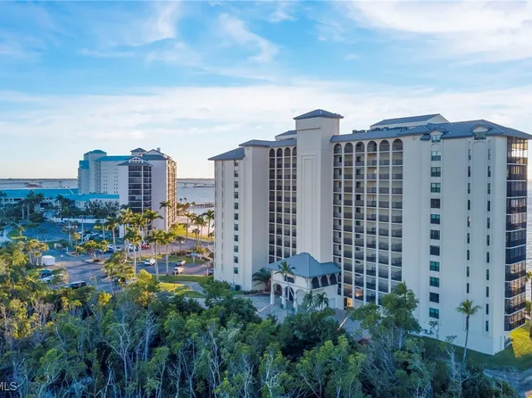 17080 Harbour Point Dr #614, Fort Myers, FL 33908